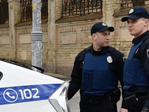 Полиция Деснянского района разыскивает злоумышленников