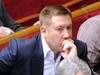 Сольвар баллотировался как беспартийный самовыдвиженец